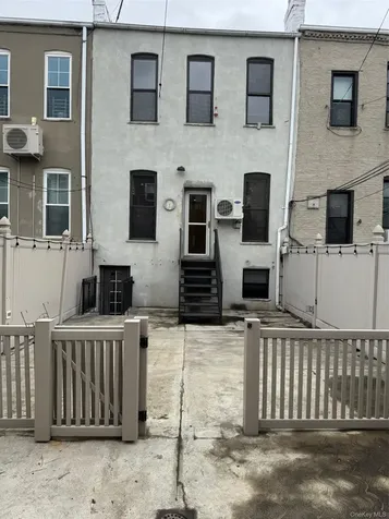 37 Apollo Street Brooklyn NY 11222