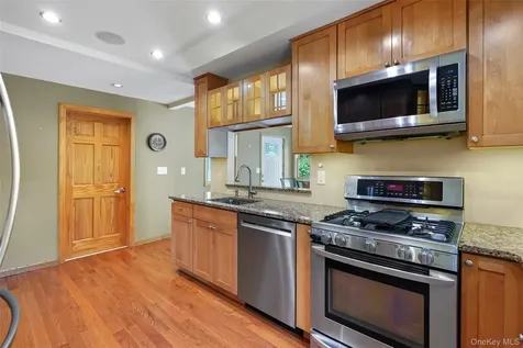 12 Harper Avenue Montrose NY 10548