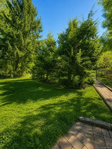 17 Sherwood Road Cortlandt Manor NY 10567