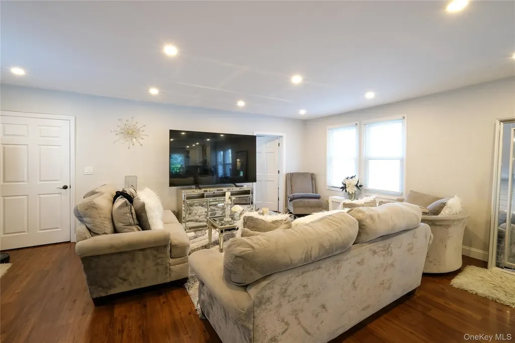 119 Munro Boulevard Valley Stream NY 11581