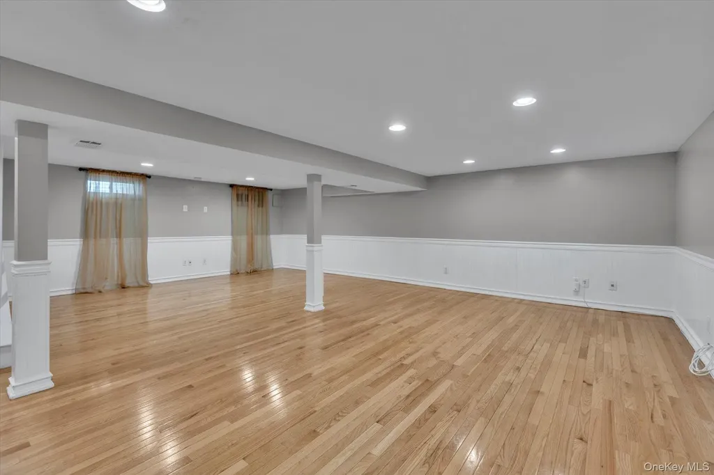 568 Plainview Road Plainview NY 11803