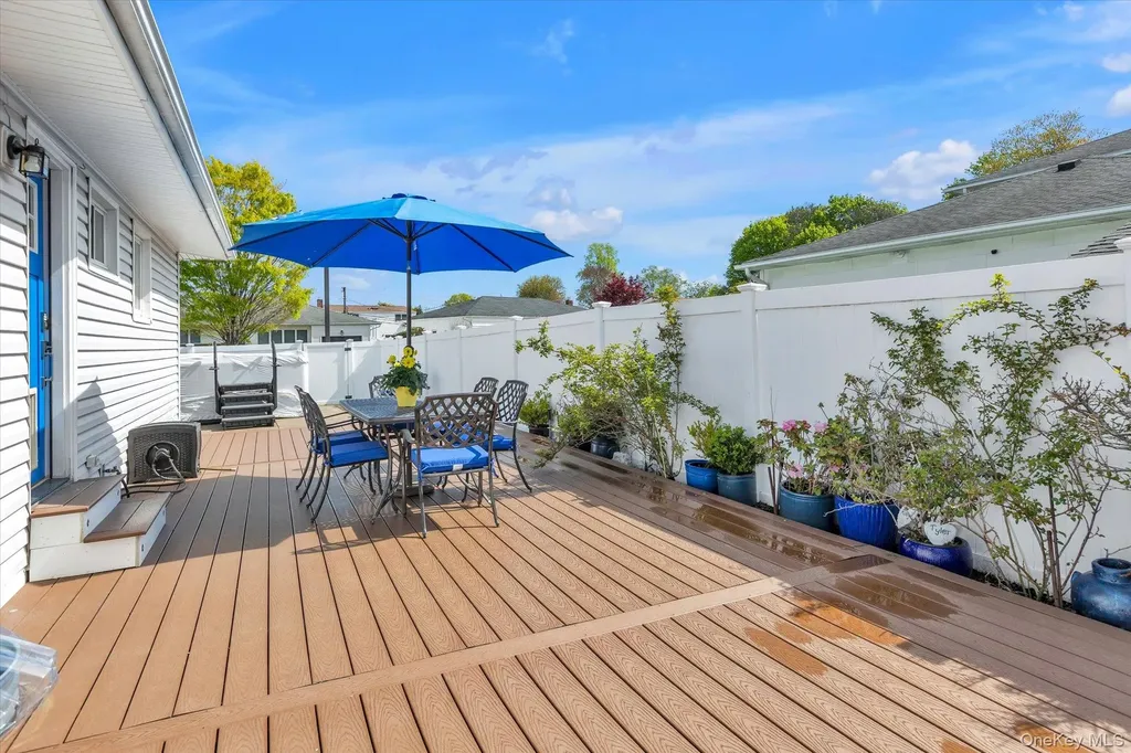 568 Plainview Road Plainview NY 11803