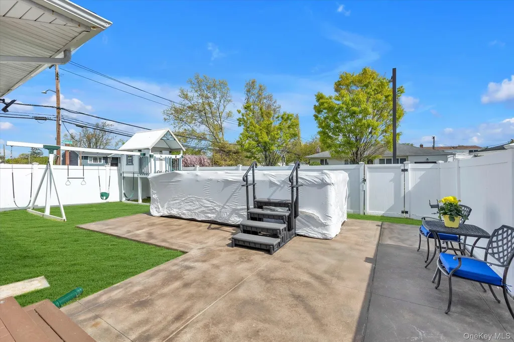 568 Plainview Road Plainview NY 11803