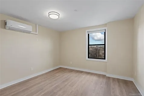 135 Wakefield Avenue Yonkers NY 10704