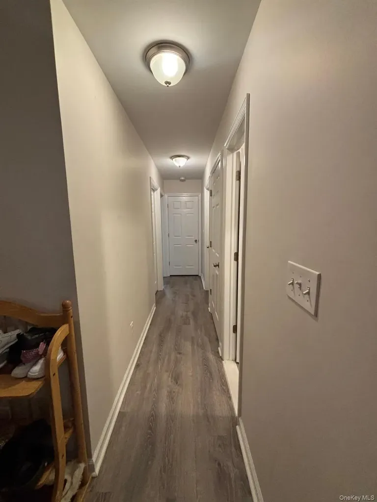 112 Maple Lane Medford NY 11763