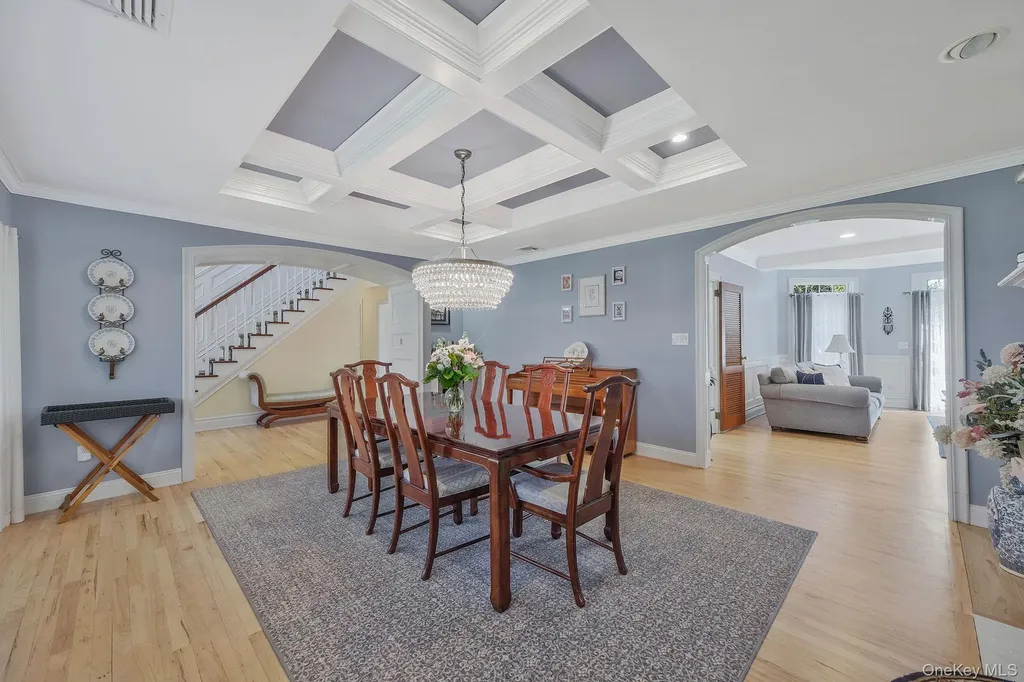 15 Maple Road Setauket NY 11733