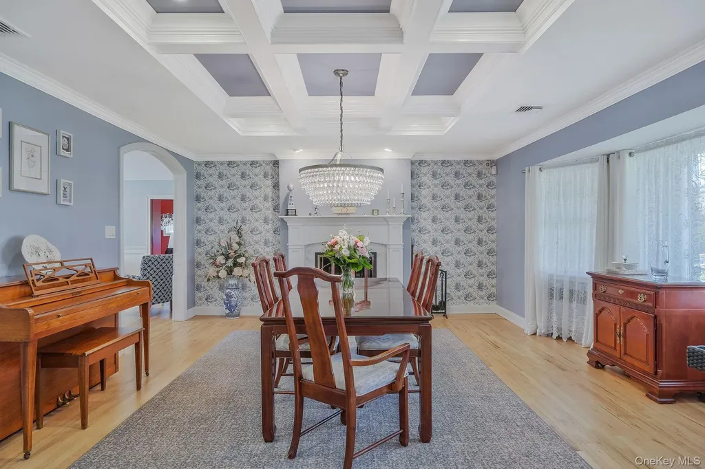 15 Maple Road Setauket NY 11733