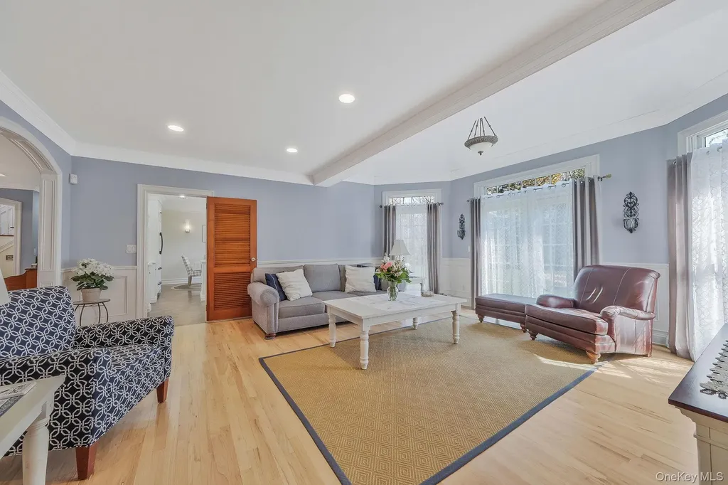 15 Maple Road Setauket NY 11733