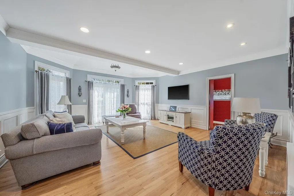 15 Maple Road Setauket NY 11733
