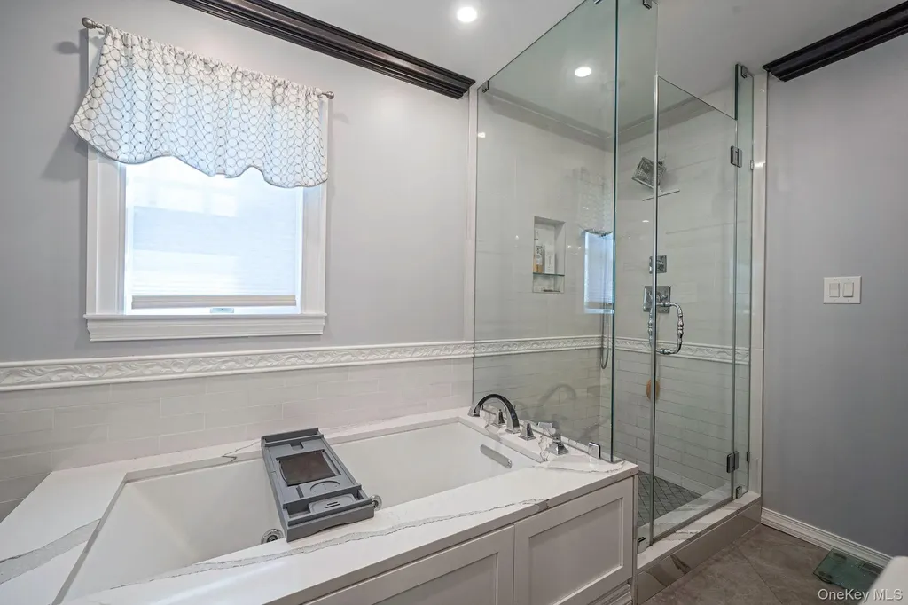 15 Maple Road Setauket NY 11733