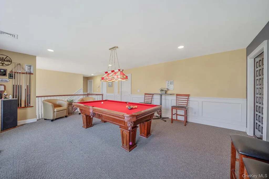 15 Maple Road Setauket NY 11733