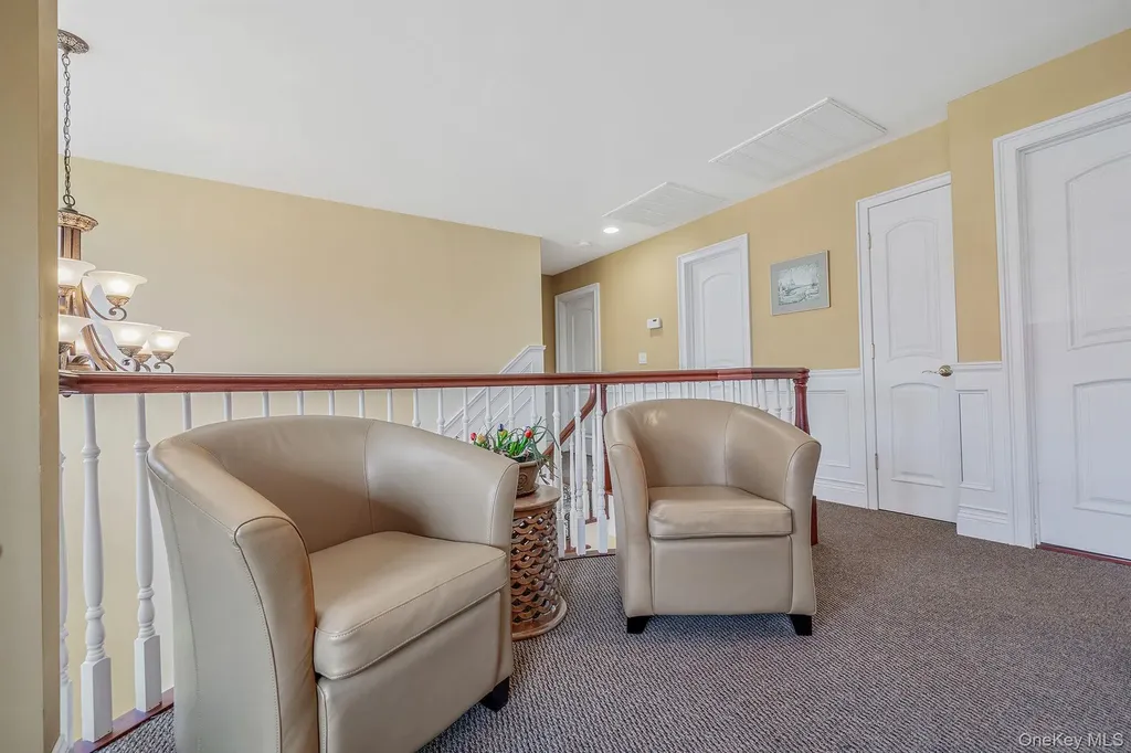 15 Maple Road Setauket NY 11733