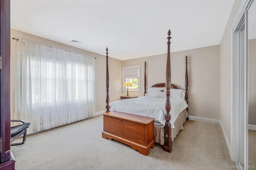 15 Maple Road Setauket NY 11733