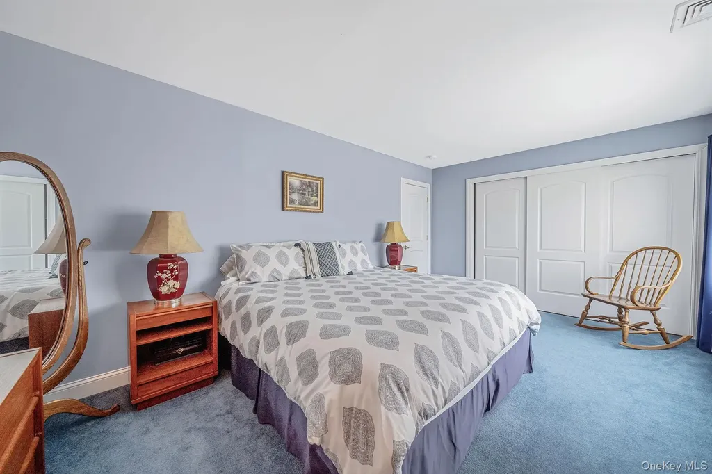 15 Maple Road Setauket NY 11733