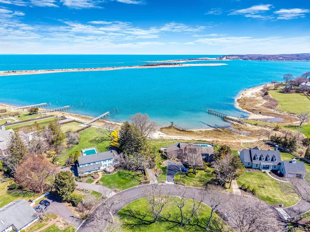 15 Maple Road Setauket NY 11733