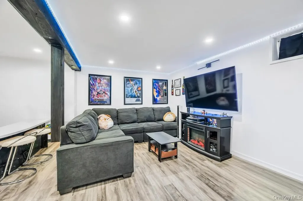 4 Beech Street Central Islip NY 11722