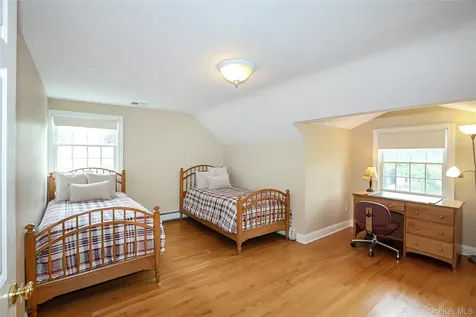 30 Todd Drive E Glen Head NY 11545