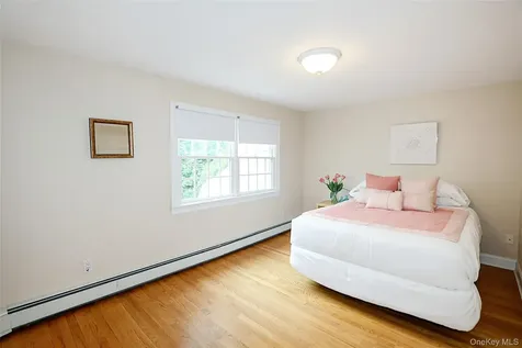 30 Todd Drive E Glen Head NY 11545