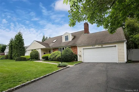 30 Todd Drive E Glen Head NY 11545