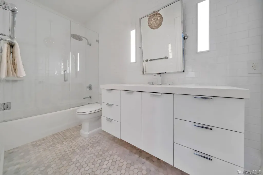 12 Dalewood Drive Suffern NY 10901