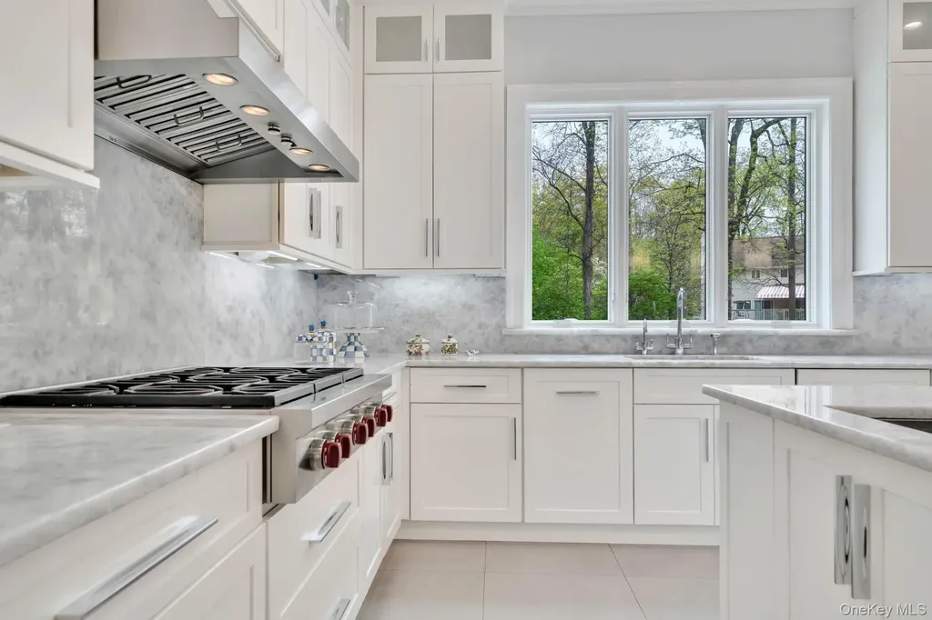 12 Dalewood Drive Suffern NY 10901