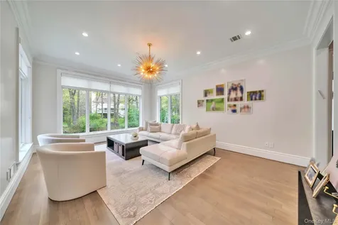 12 Dalewood Drive Suffern NY 10901