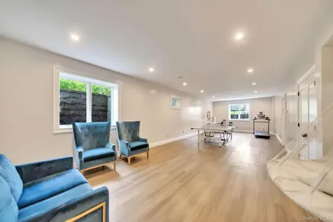 12 Dalewood Drive Suffern NY 10901