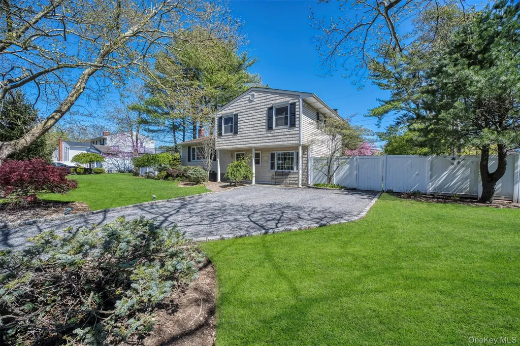 6 Linford Lane Melville NY 11747