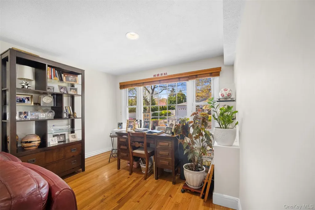 6 Linford Lane Melville NY 11747