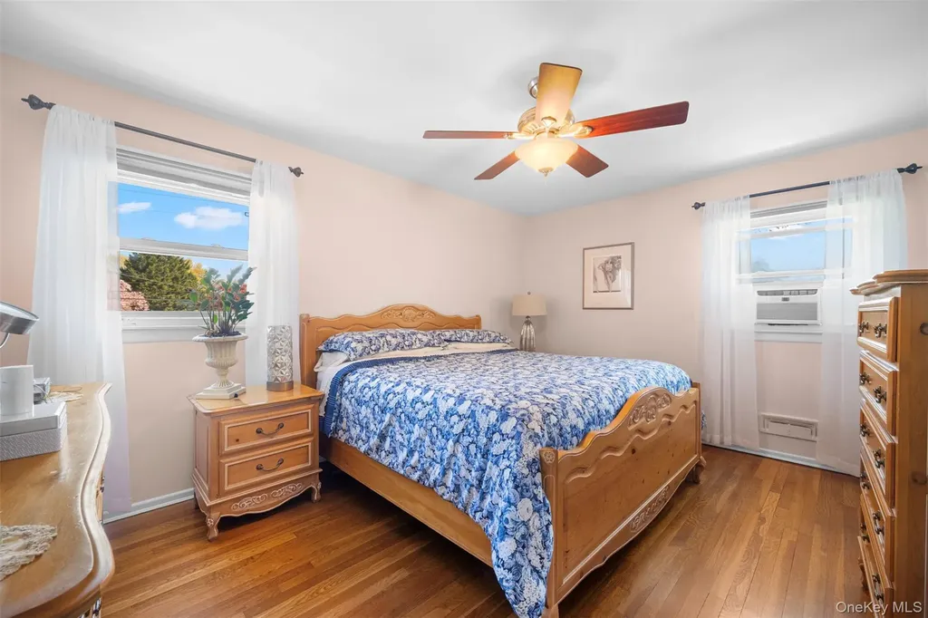 6 Linford Lane Melville NY 11747