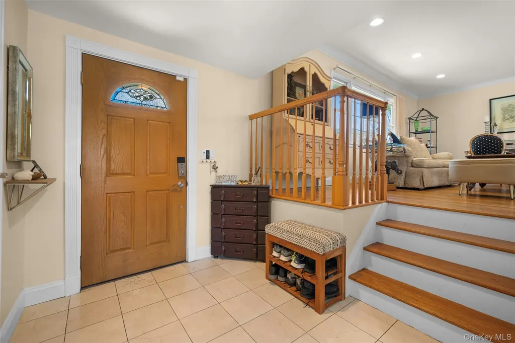 6 Linford Lane Melville NY 11747