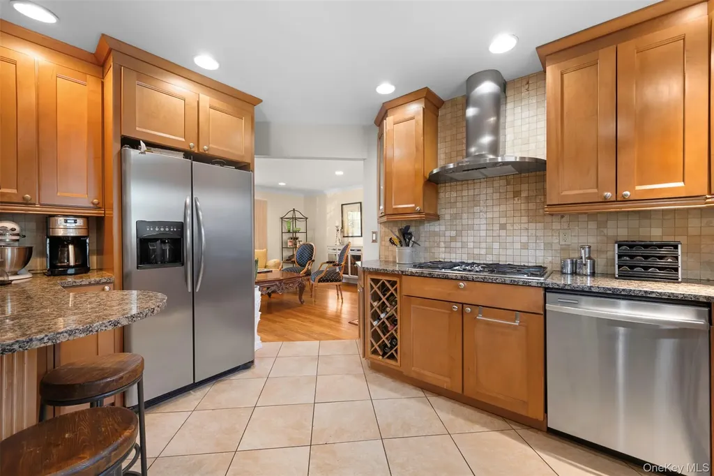 6 Linford Lane Melville NY 11747