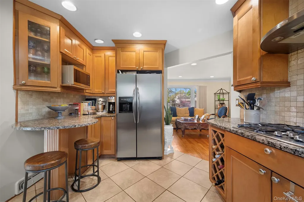 6 Linford Lane Melville NY 11747