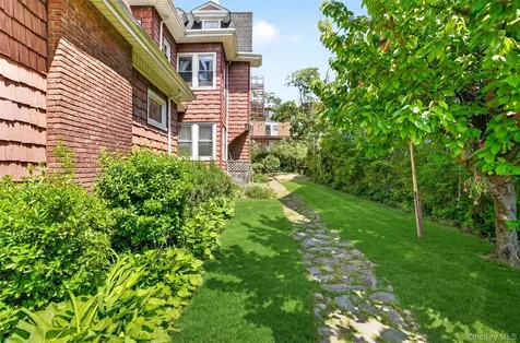 354 Palisade Avenue Yonkers NY 10703