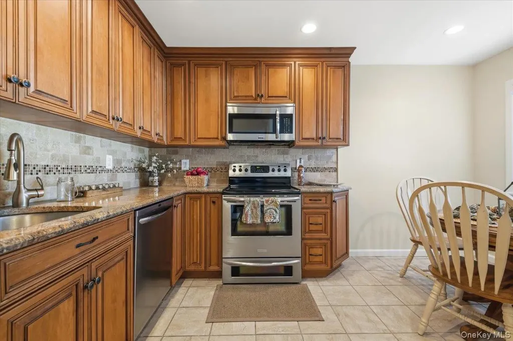 40 West 4 Street Patchogue NY 11772