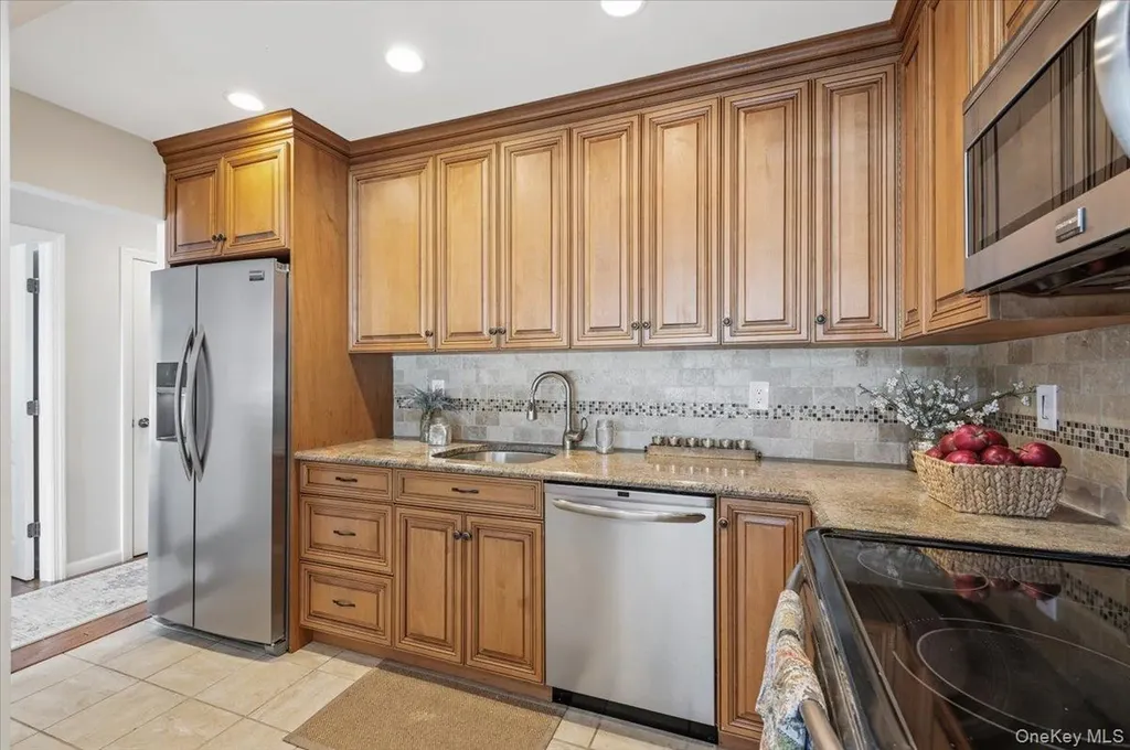 40 West 4 Street Patchogue NY 11772