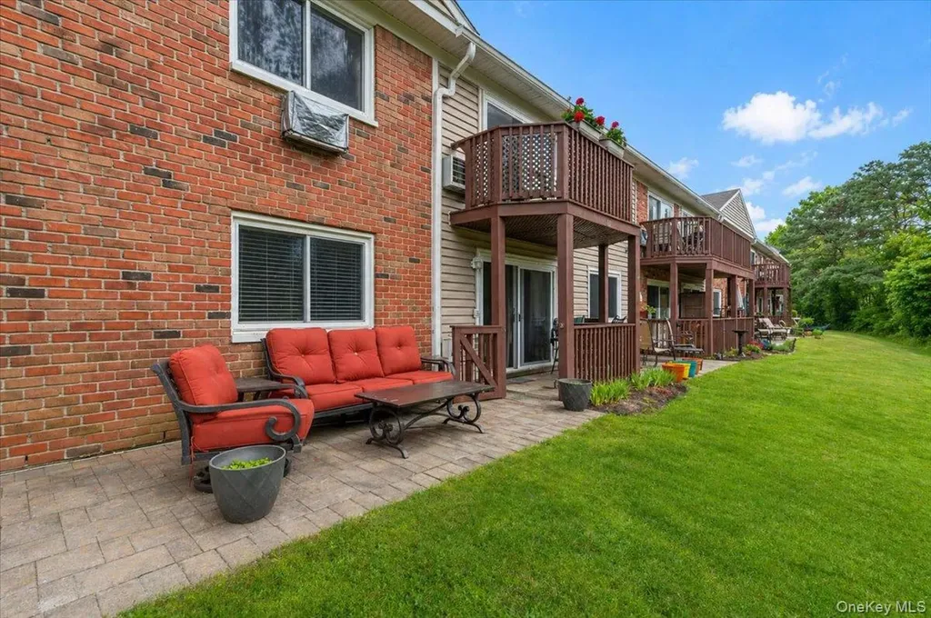 40 West 4 Street Patchogue NY 11772