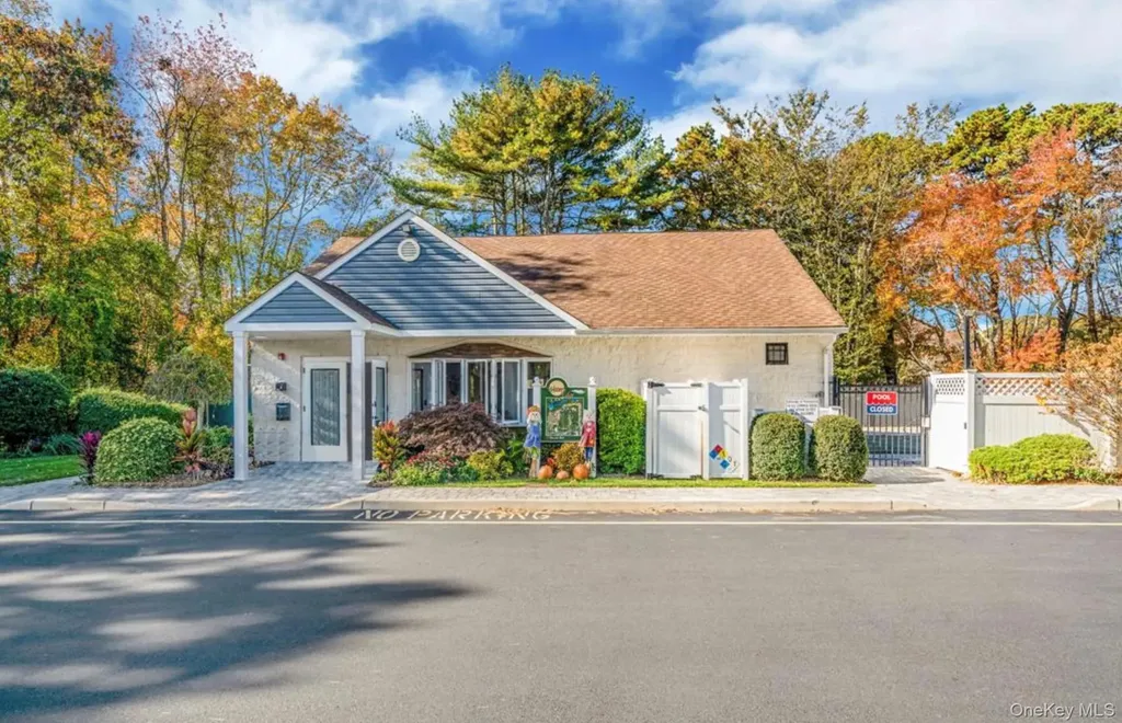 40 West 4 Street Patchogue NY 11772