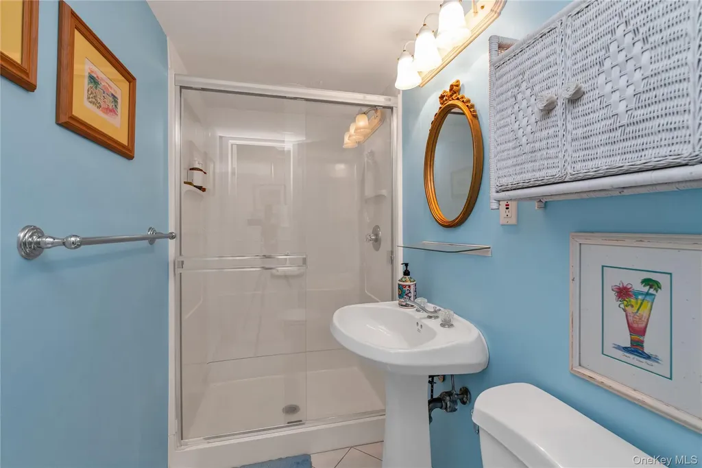 40 Harding Avenue Lynbrook NY 11563