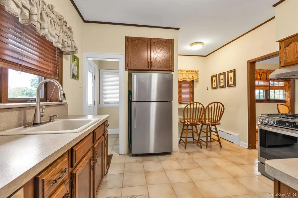 40 Harding Avenue Lynbrook NY 11563