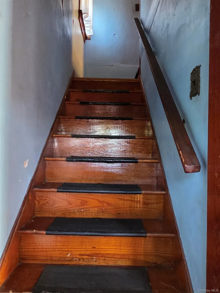 423 3rd Street Newburgh NY 12550