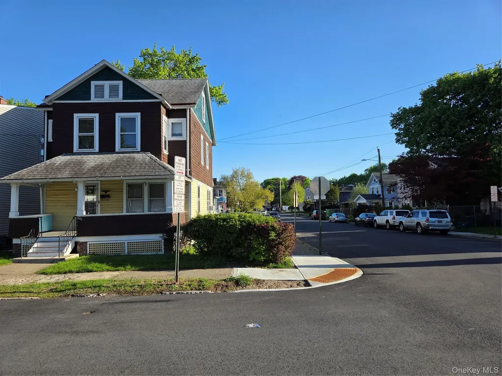 423 3rd Street Newburgh NY 12550