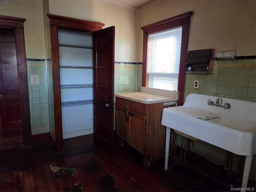423 3rd Street Newburgh NY 12550