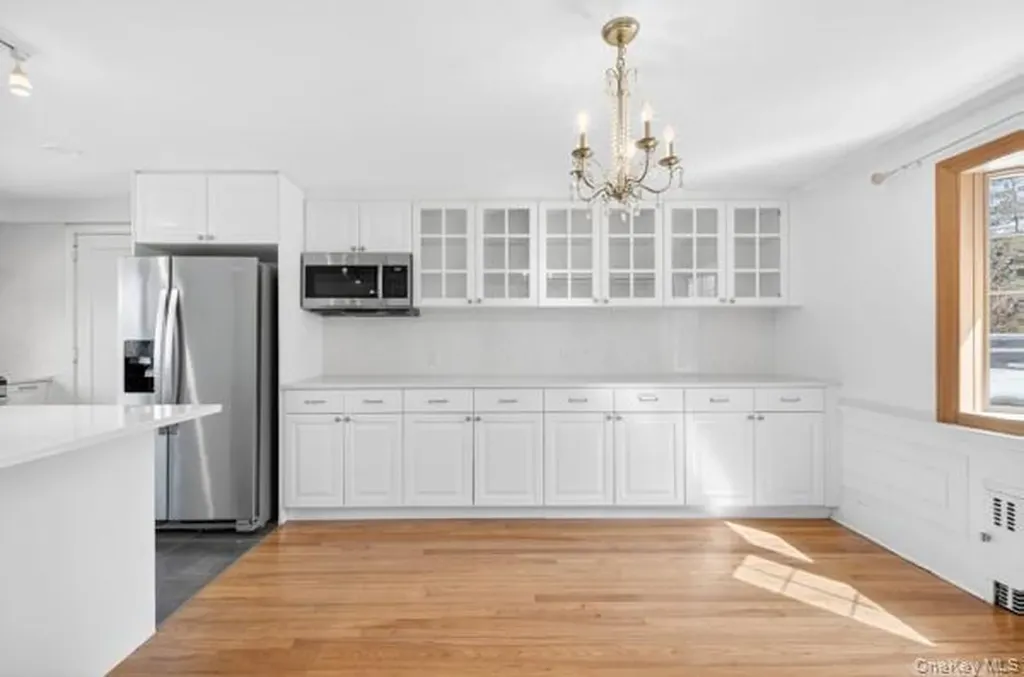 167 Old Mill Road Manhasset NY 11030