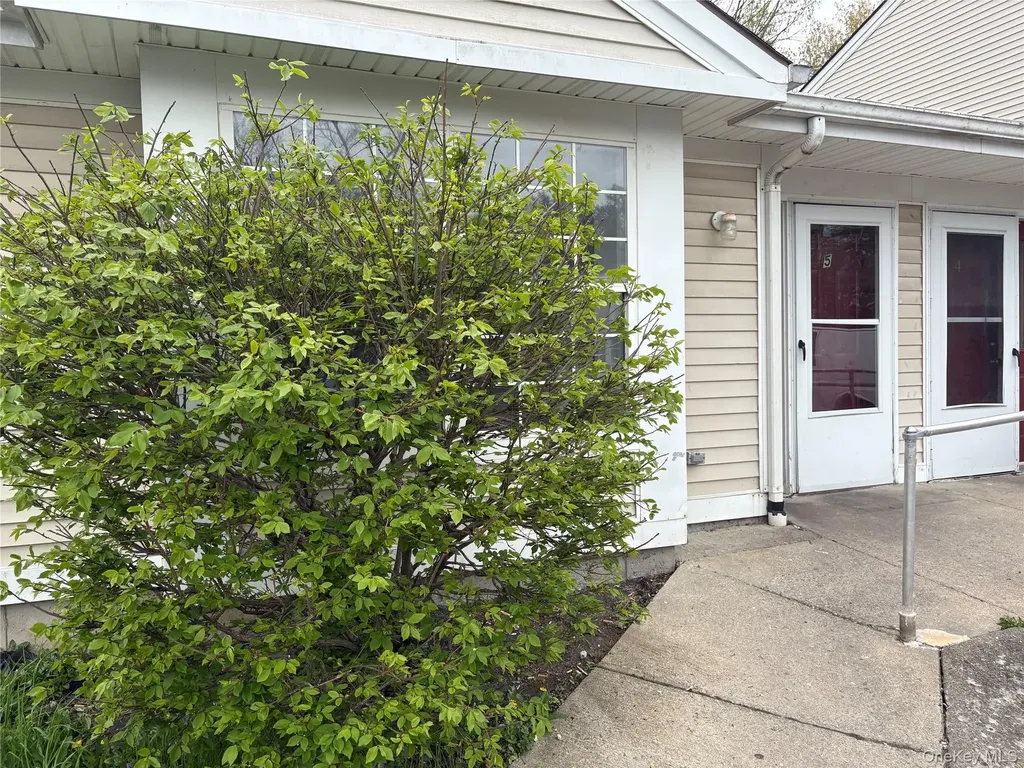 32 Palmer Avenue Middletown NY 10940
