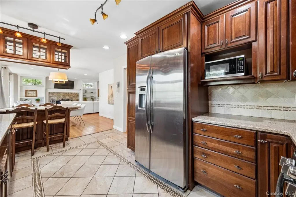3 Markwood Place Ardsley NY 10502