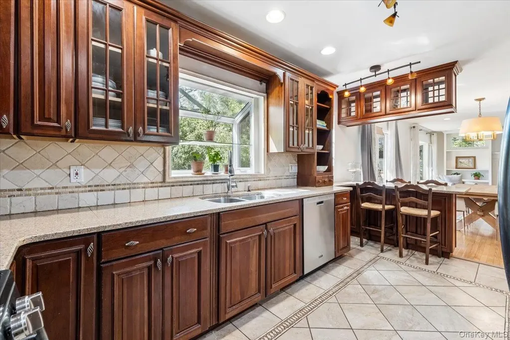 3 Markwood Place Ardsley NY 10502