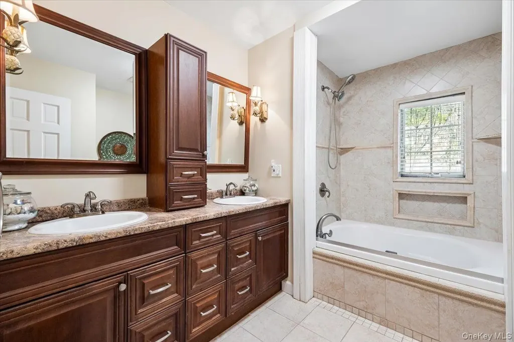 3 Markwood Place Ardsley NY 10502