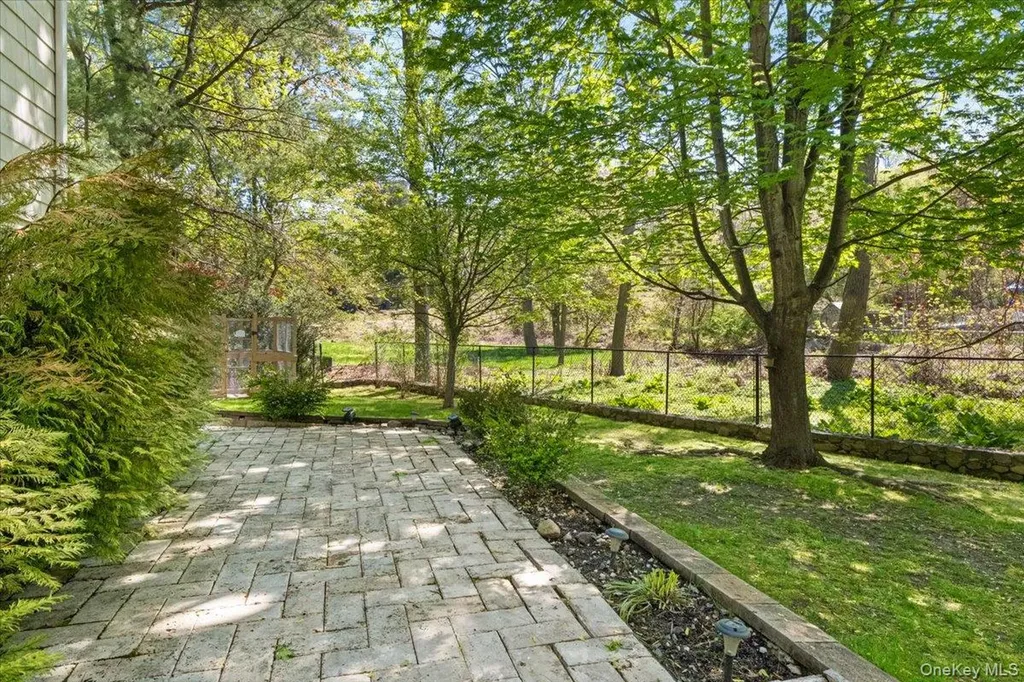 3 Markwood Place Ardsley NY 10502