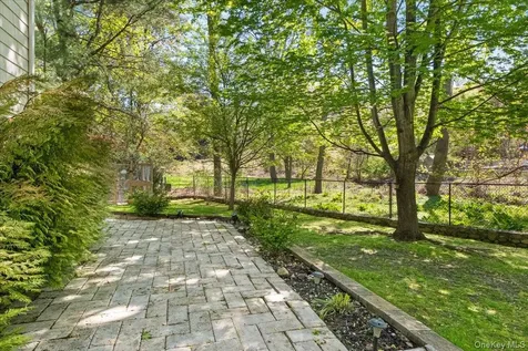 3 Markwood Place Ardsley NY 10502